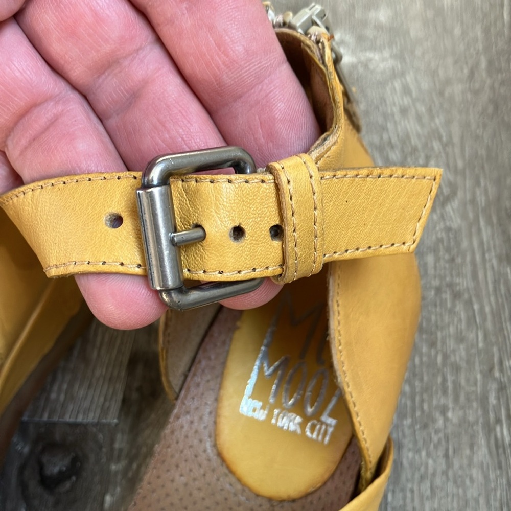 Miz Mooz Cassie leather wedge sandals - Picture 15 of 17